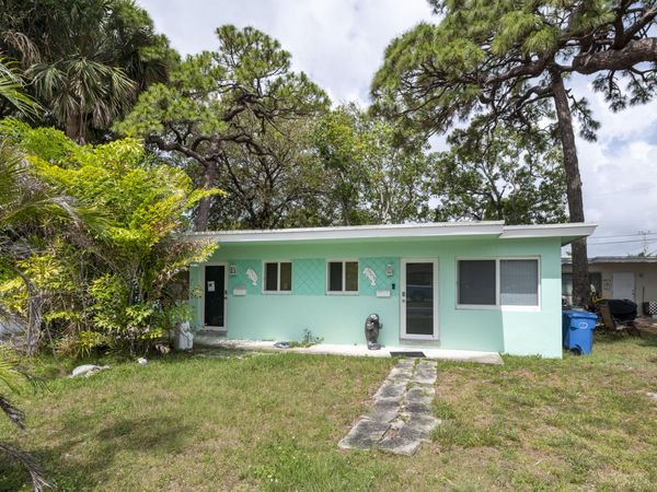 3467 NE 13th Avenue, Unit Ab, Oakland Park, FL 33334