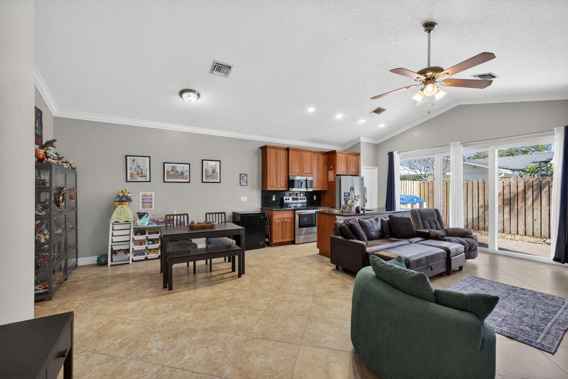 3125 Shelby Way, Palm Springs, FL 33461 Photo