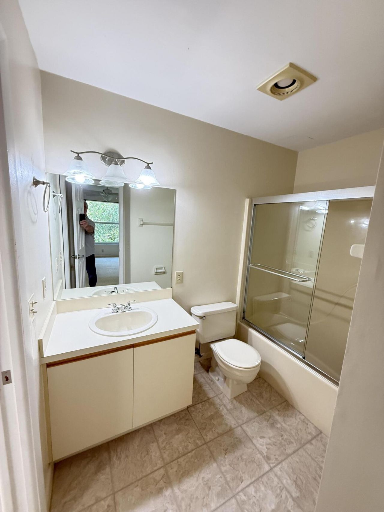 8228 SE Croft Circle, Unit J-8, Hobe Sound, FL 33455 Photo