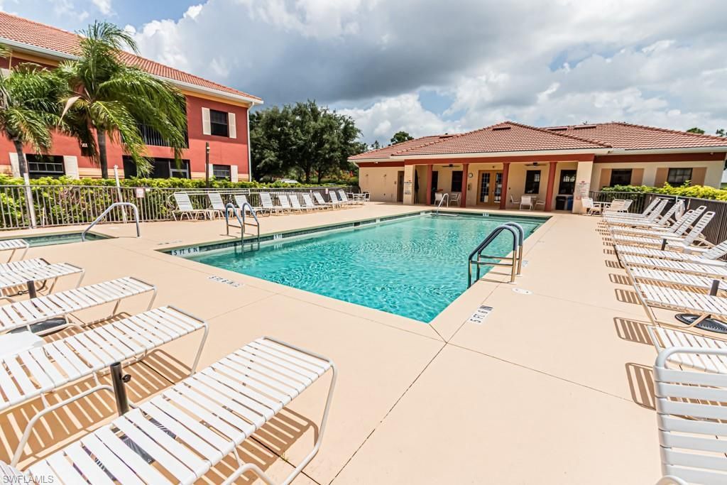 13761 Julias Way, Unit 323, Fort Myers, FL 33919 Photo