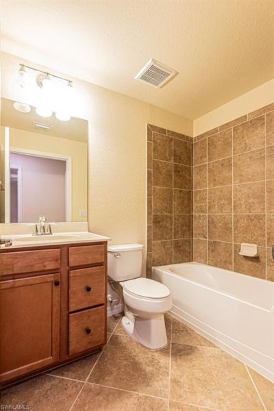 13761 Julias Way, Unit 323, Fort Myers, FL 33919 Photo