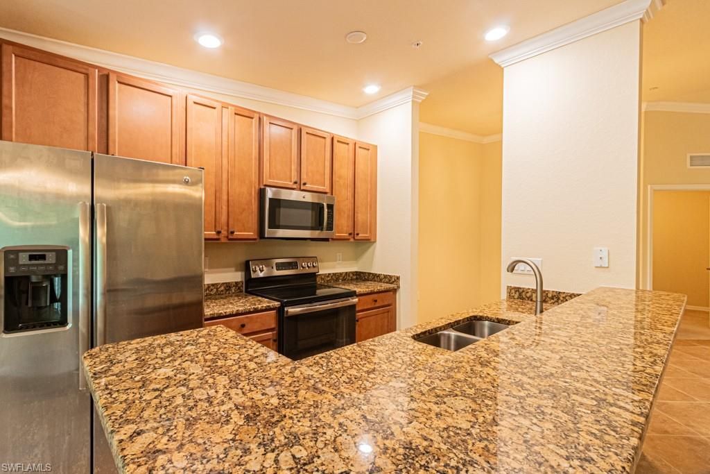 13761 Julias Way, Unit 323, Fort Myers, FL 33919 Photo