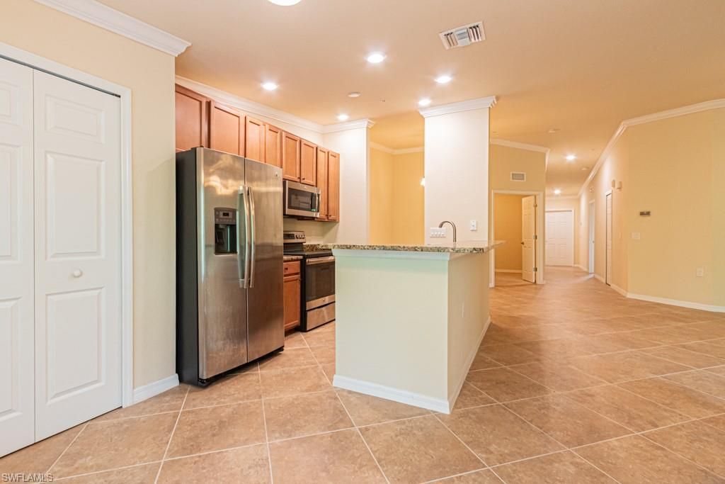 13761 Julias Way, Unit 323, Fort Myers, FL 33919 Photo