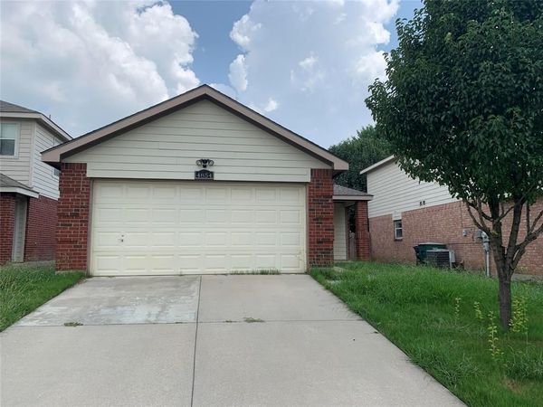 4854 Waterford Drive, Fort Worth, TX 76179