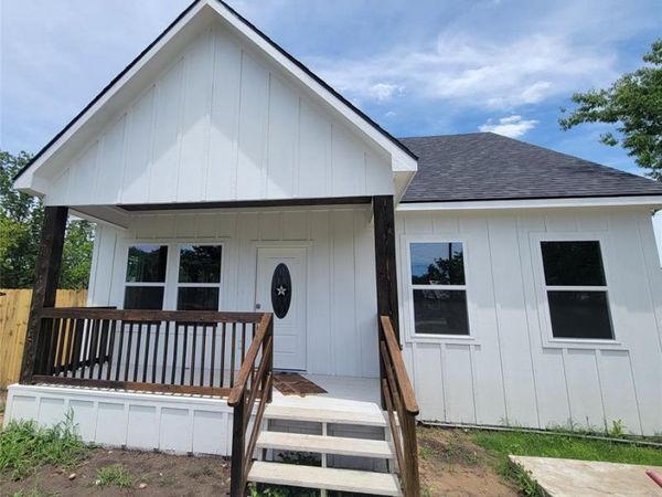 2714 1st Street, Brownwood, TX 76801