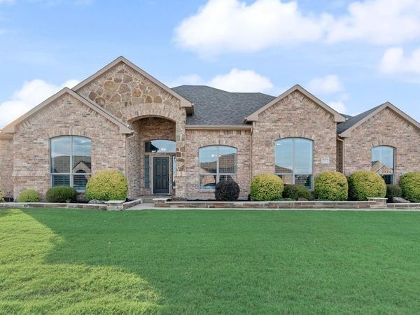 117 Thames Circle, Waxahachie, TX 75165