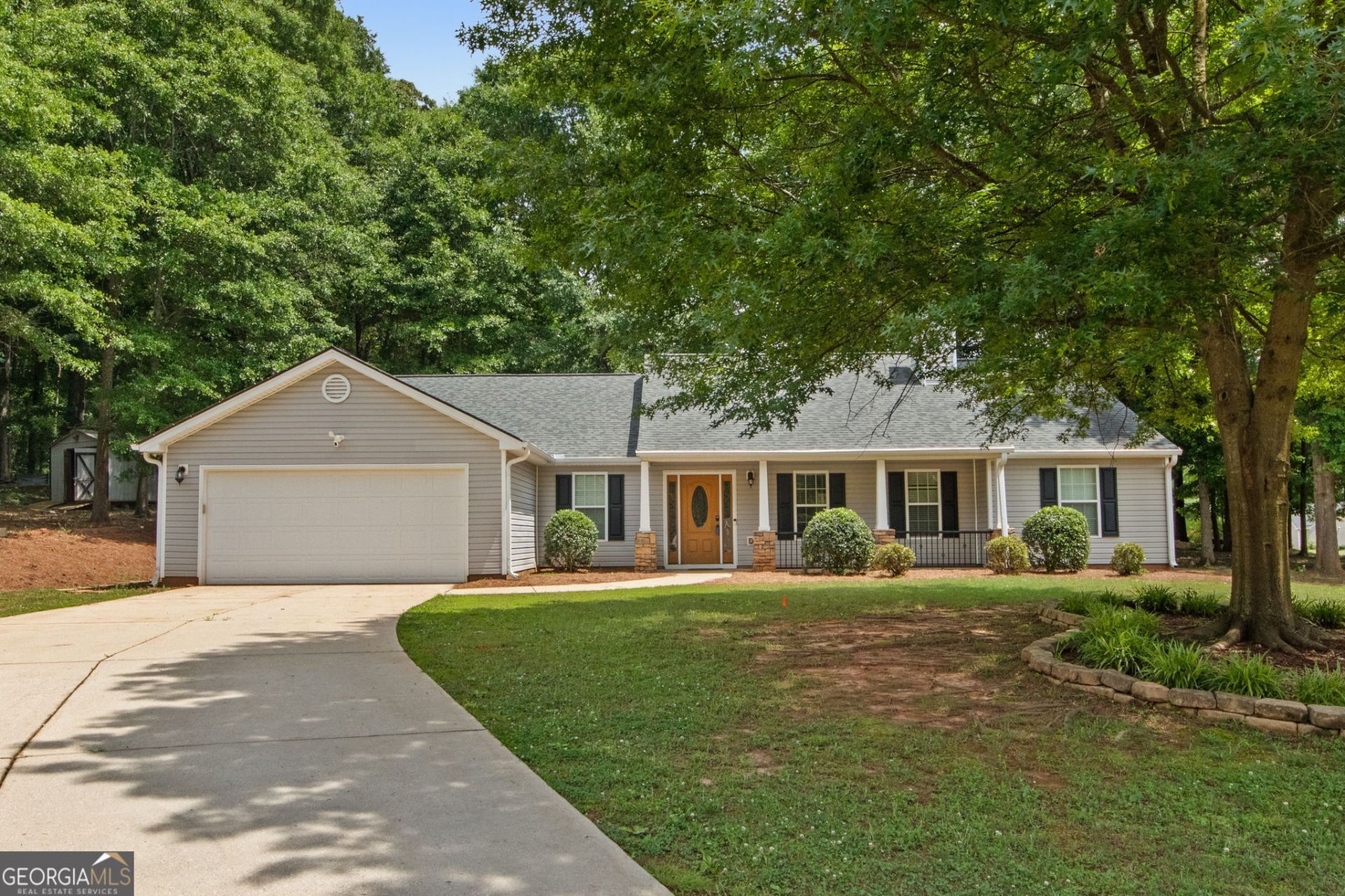 1374 Lance Circle, Winder, GA 30680 Main Photo