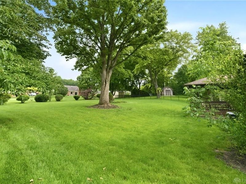 313 Towncrest Drive, Beavercreek, OH 45434 Photo 33