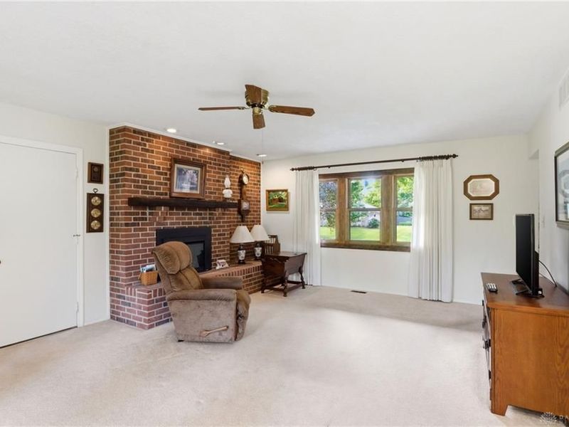 313 Towncrest Drive, Beavercreek, OH 45434 Photo 8