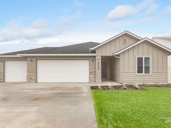 1523 Sunday River St, Middleton, ID 83644