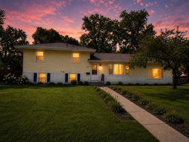 7700 Sierra Parkway, Brooklyn Park, MN 55444