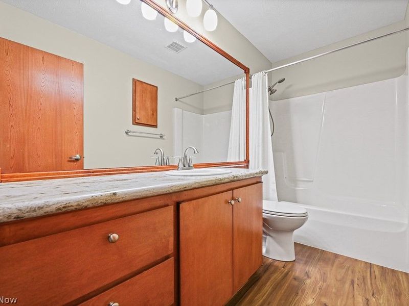 13063 Olympus Way , Strongsville, OH 44149 Photo 23