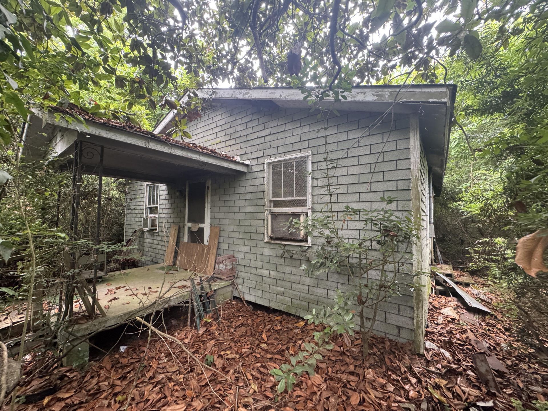 1327 North And South Road Photo 10