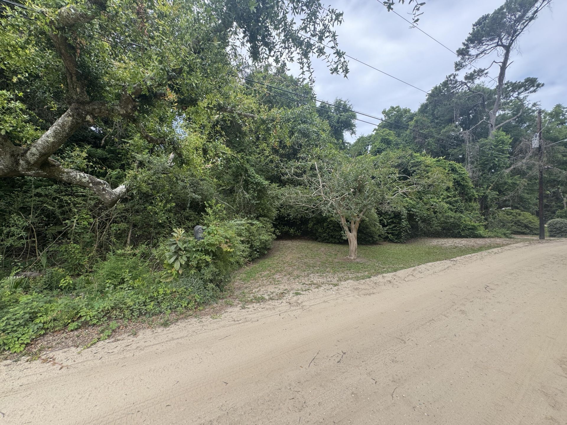 1327 North And South Road Photo 4