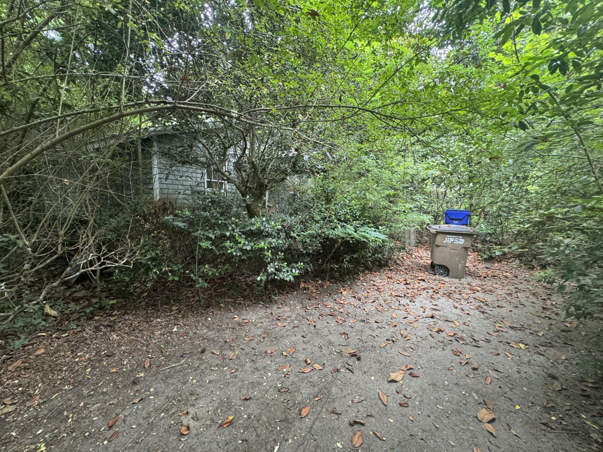 1327 North And South Road Photo 9