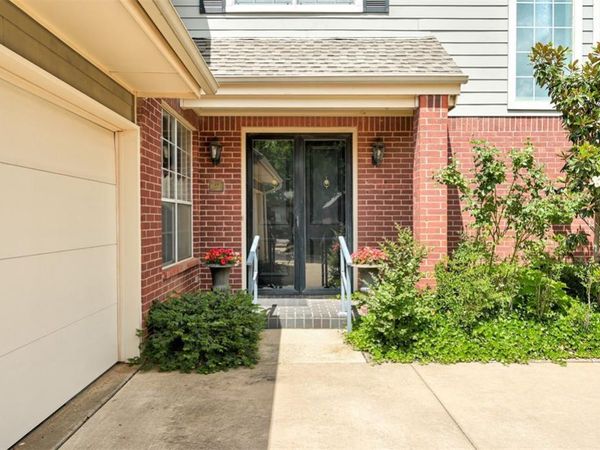 8670 N May Avenue, Unit 49D, Oklahoma City, OK 73120