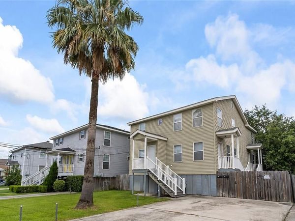 6215 17 VERMILLION Boulevard , New Orleans, LA 70122