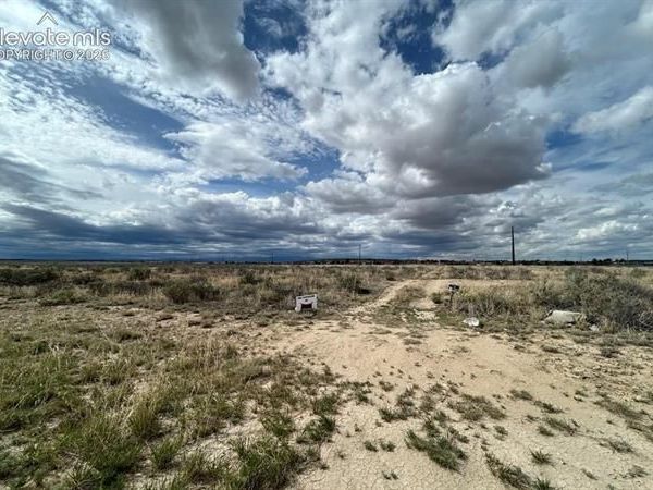 301 E Littleton Drive, Pueblo West, CO 81007
