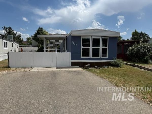 1238 N Sable Ln, Boise, ID 83704