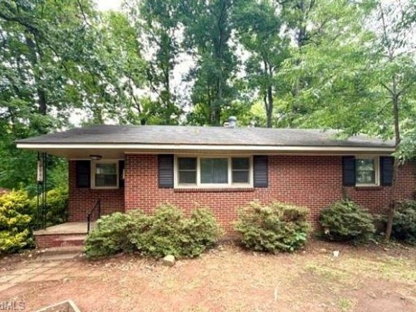 2005 Bertie Street , Greensboro, NC 27403