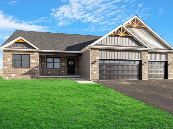 30827 Harvest Drive, Wilmington, IL 60481