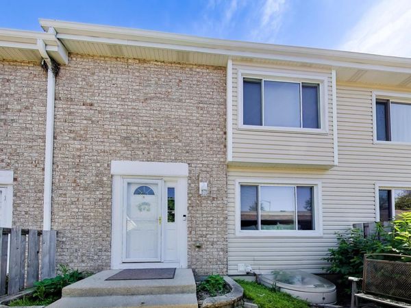289 Barclay Drive , Glendale Heights, IL 60139