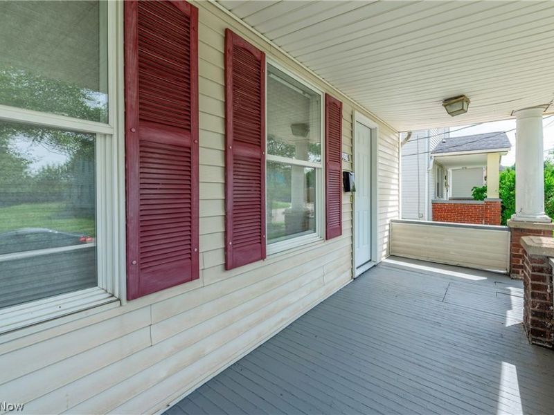 8005 Vineyard Avenue, Cleveland, OH 44105 Photo 11