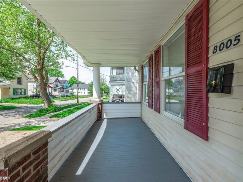 8005 Vineyard Avenue, Cleveland, OH 44105 Photo 12