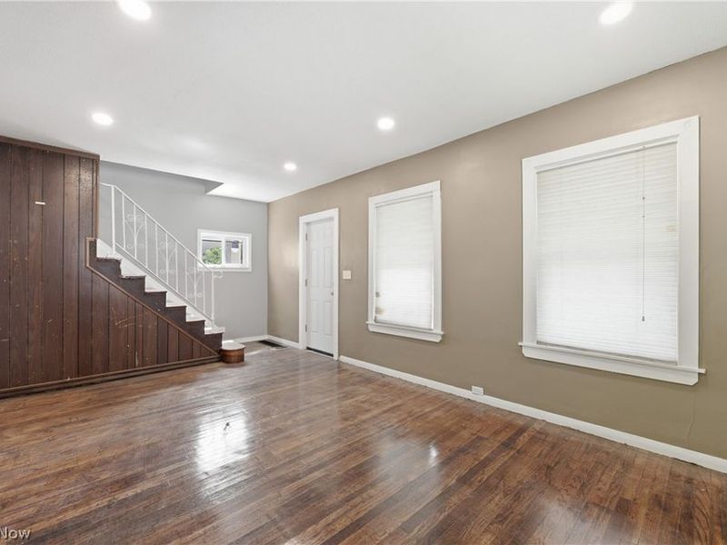 8005 Vineyard Avenue, Cleveland, OH 44105 Photo 15