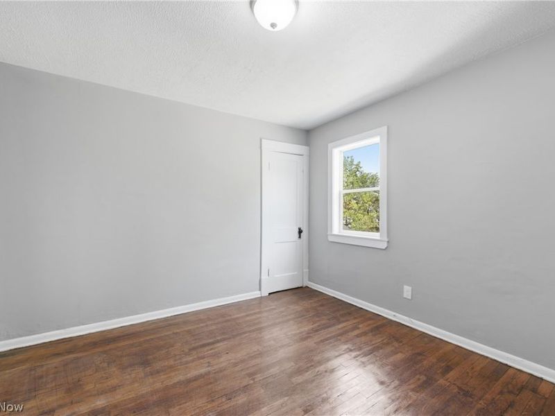 8005 Vineyard Avenue, Cleveland, OH 44105 Photo 26