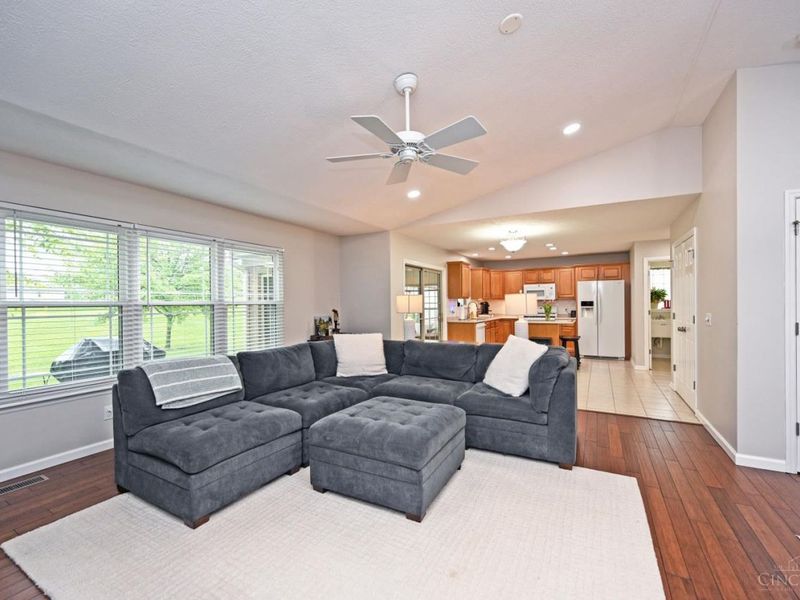 5237 Elk Run Drive, Liberty Township, OH 45011 Photo 10