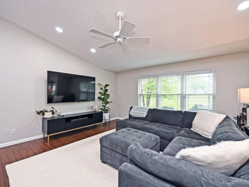 5237 Elk Run Drive, Liberty Township, OH 45011 Photo 8