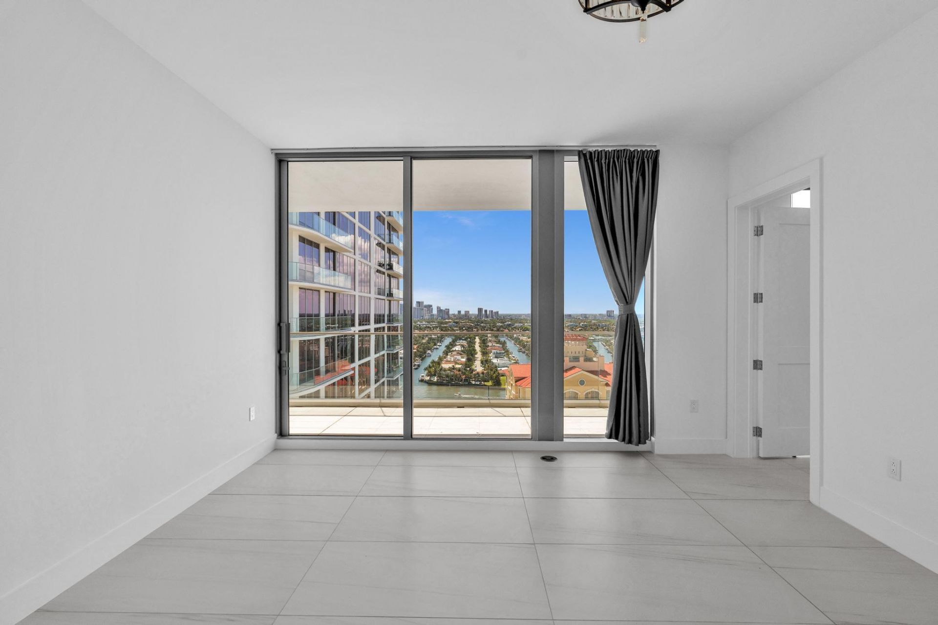 151 N Seabreeze Boulevard, Unit 1902, Fort Lauderdale, FL 33304 Photo
