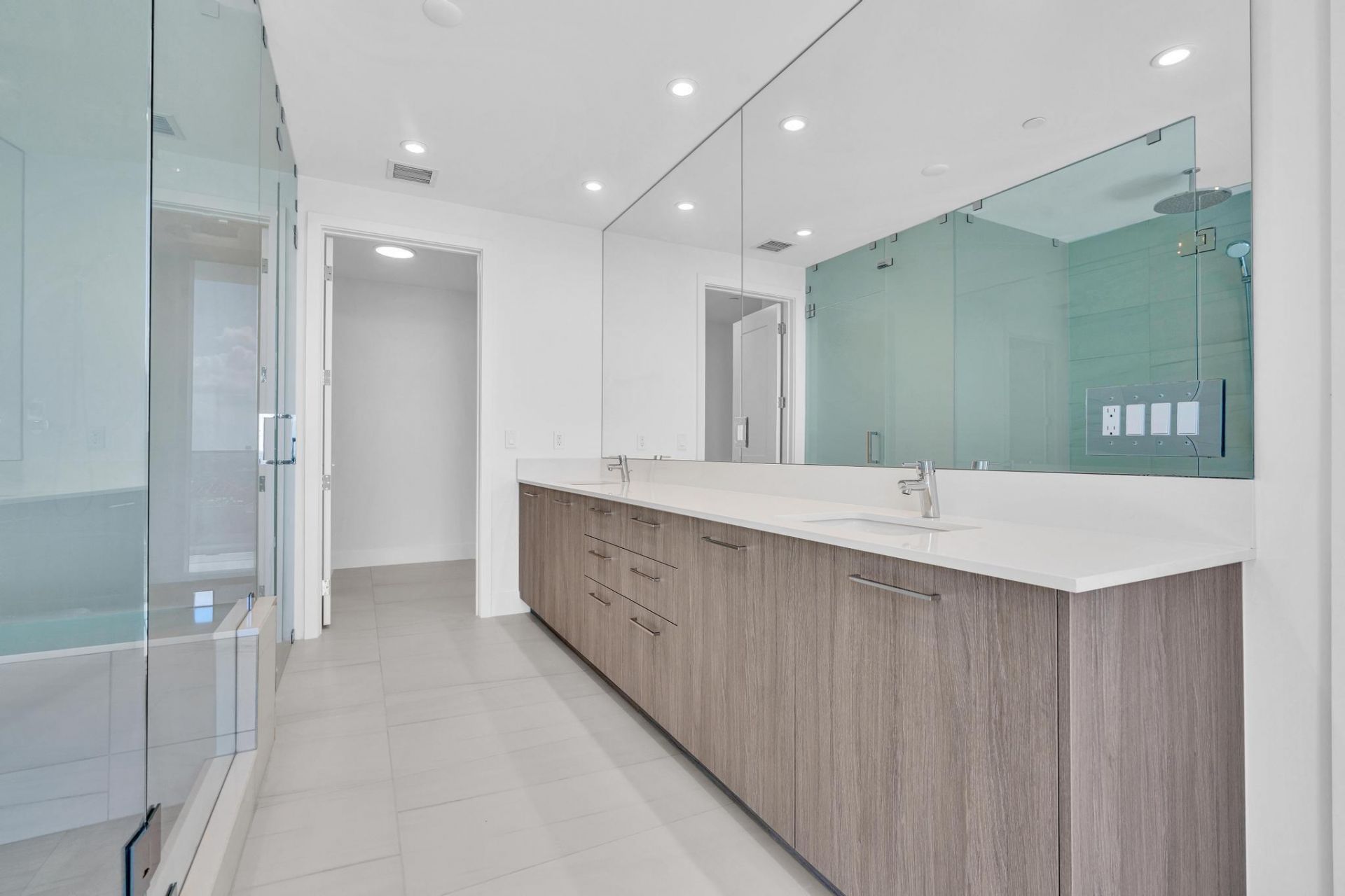 151 N Seabreeze Boulevard, Unit 1902, Fort Lauderdale, FL 33304 Photo