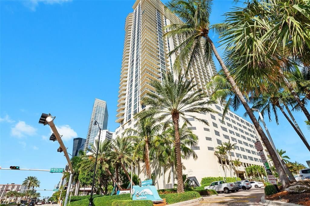 16699 Collins Avenue, Unit 3407, Sunny Isles Beach, FL 33160 Photo