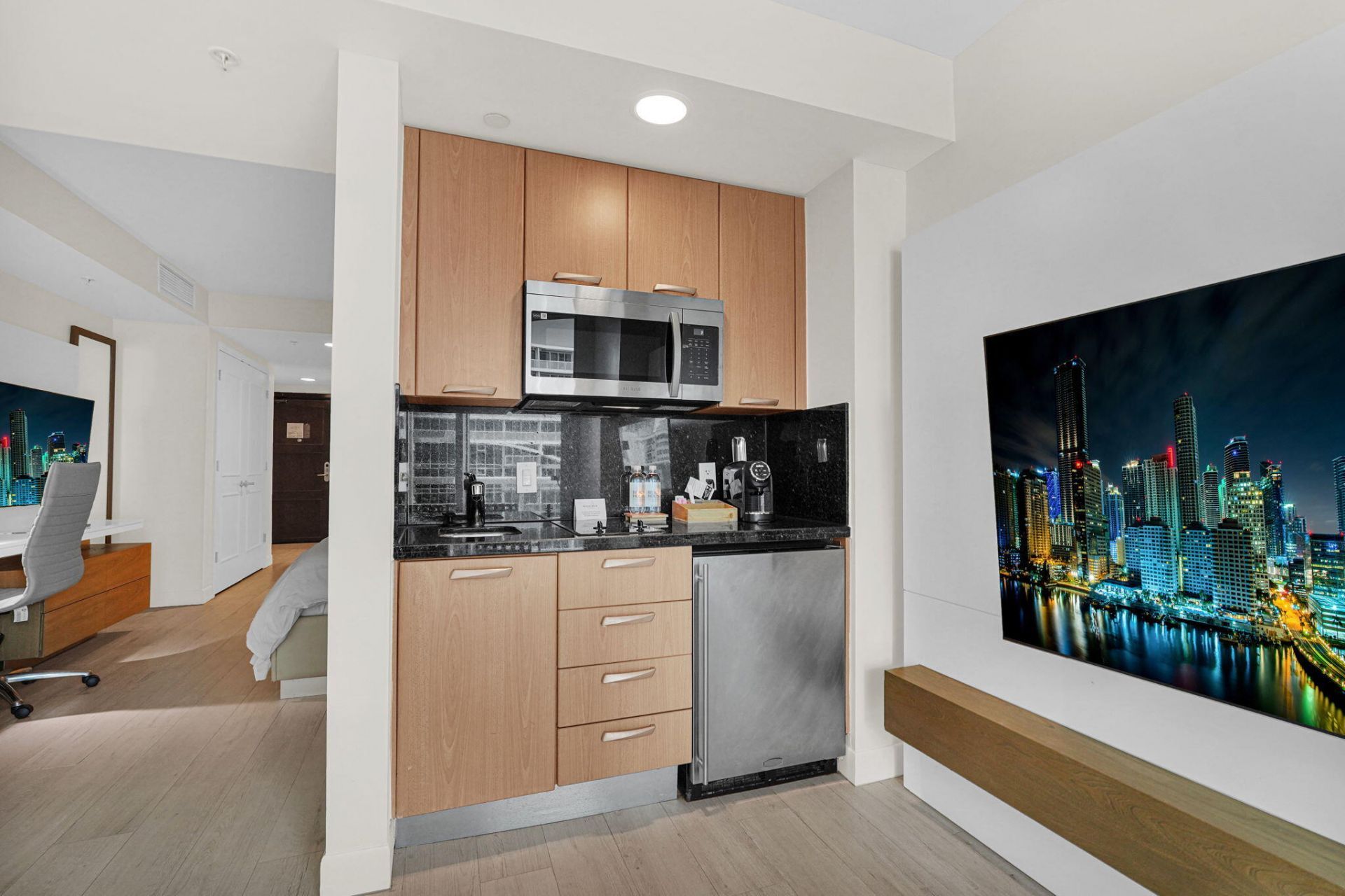 505 N Fort Lauderdale Beach Boulevard, Unit 1403, Fort Lauderdale, FL 33304 Photo