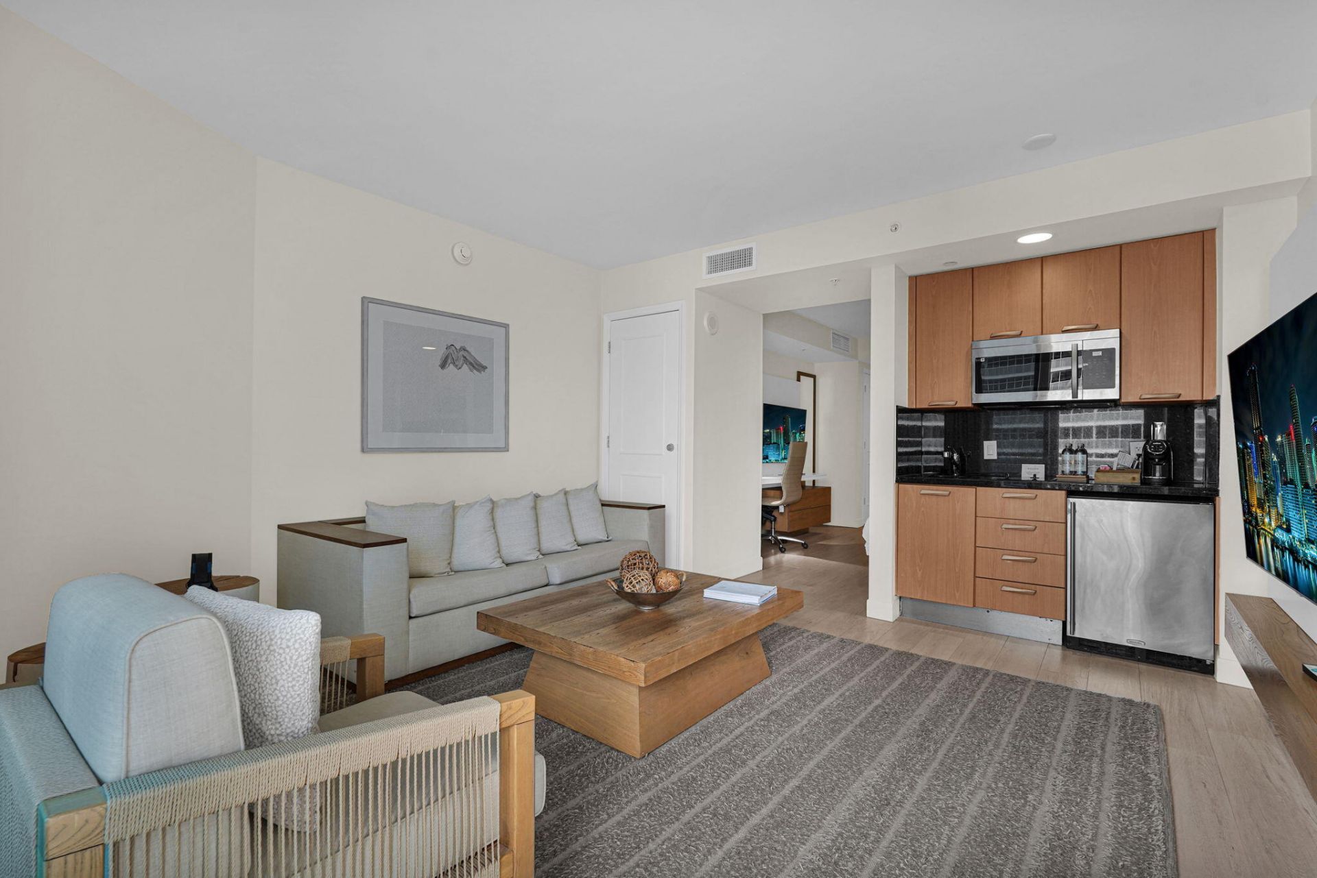 505 N Fort Lauderdale Beach Boulevard, Unit 1403, Fort Lauderdale, FL 33304 Photo