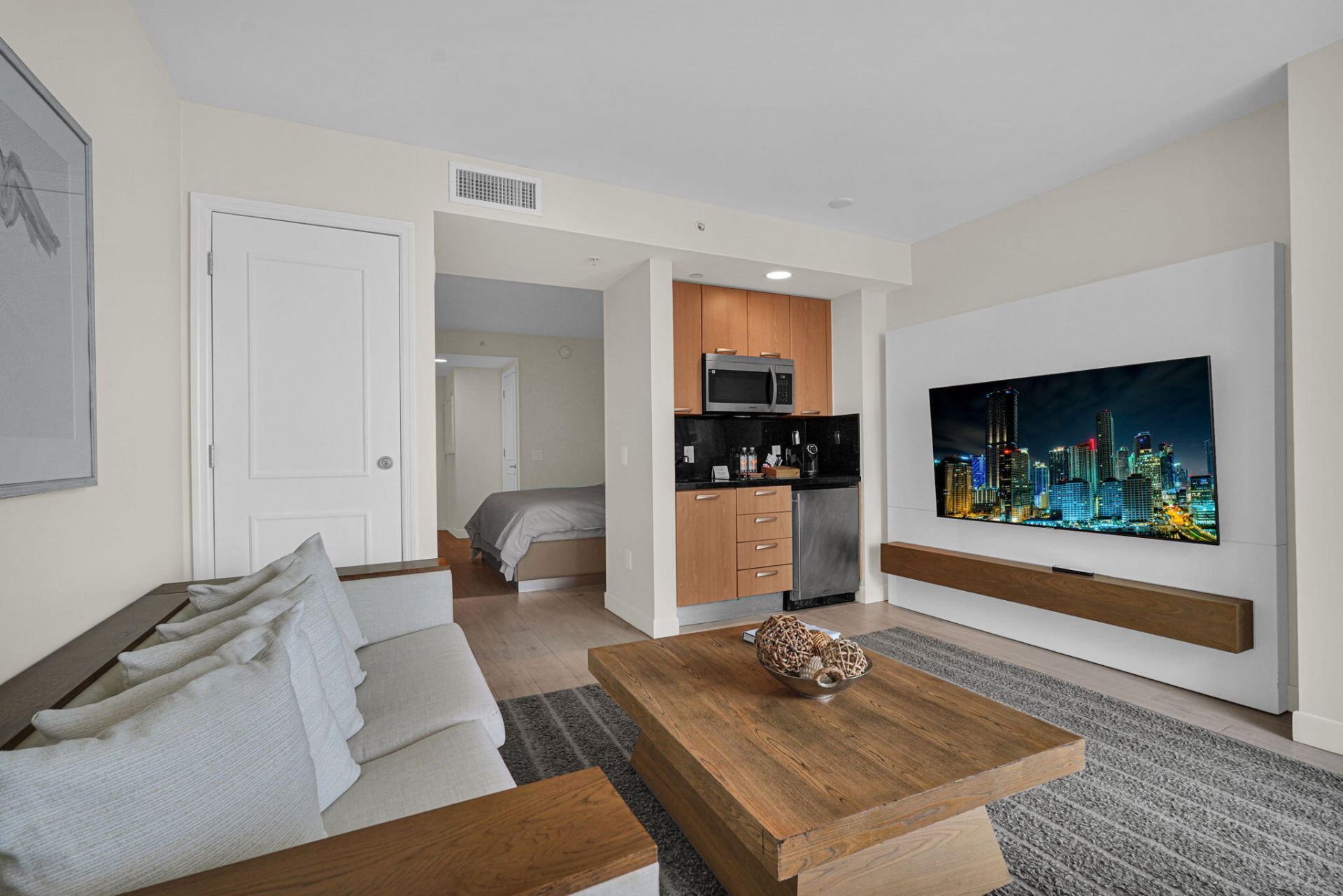 505 N Fort Lauderdale Beach Boulevard, Unit 1403, Fort Lauderdale, FL 33304 Photo