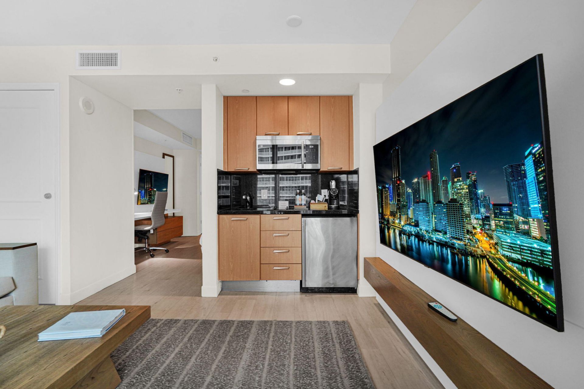 505 N Fort Lauderdale Beach Boulevard, Unit 1403, Fort Lauderdale, FL 33304 Photo