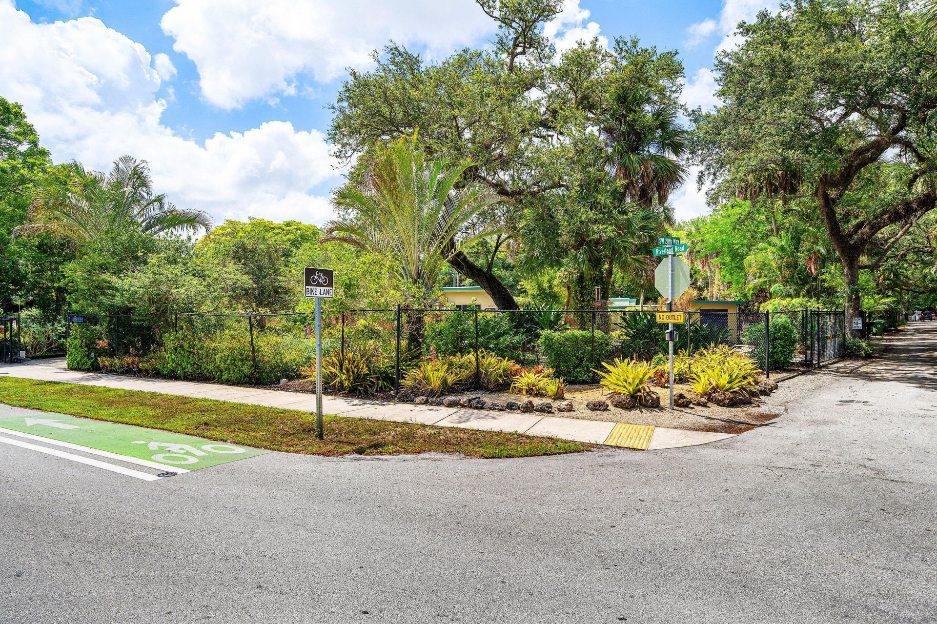 2873 Riverland Road, Fort Lauderdale, FL 33312 Photo