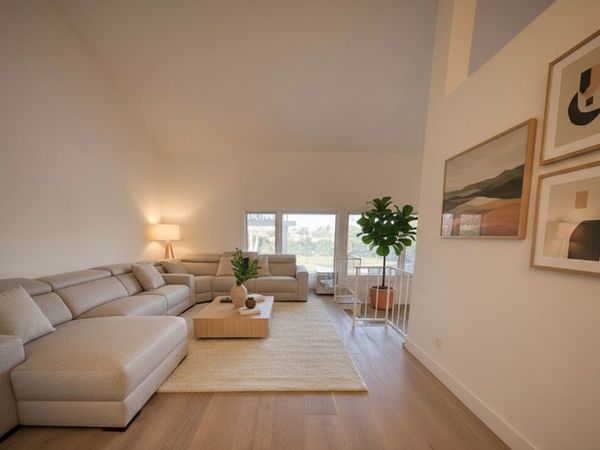12721 Sanford Street, Los Angeles, CA 90066