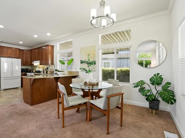 191 E El Camino Real, Mountain View, CA 94040
