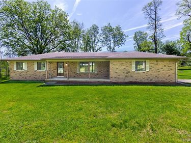 2875 Auten Road, Groveland Twp, MI 48462