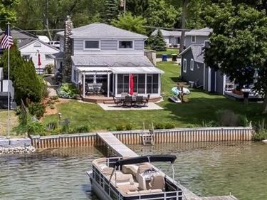 11061 Beryl Drive, White Lake Twp, MI 48386