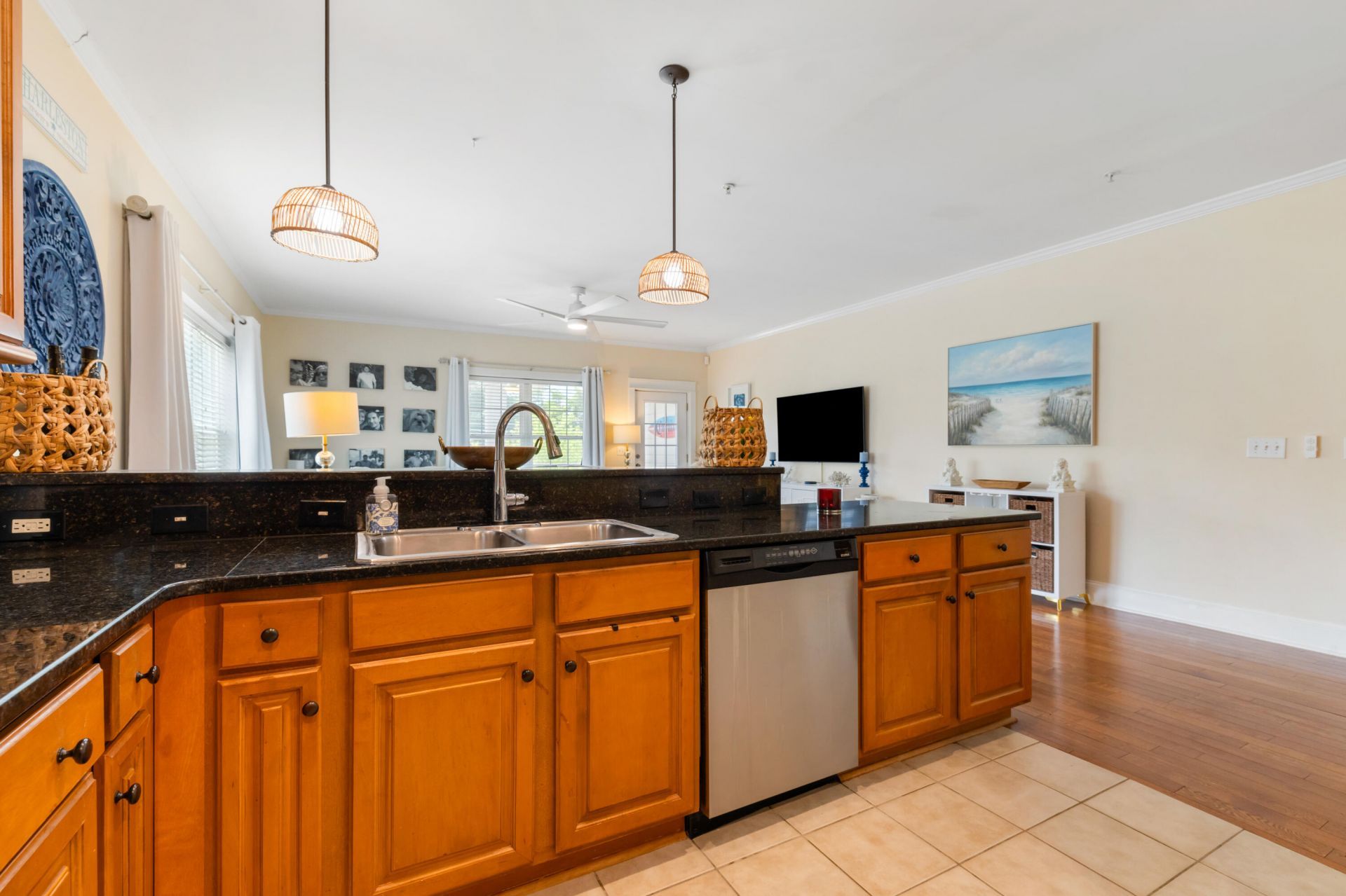 116 Summers Creek Court Photo 8