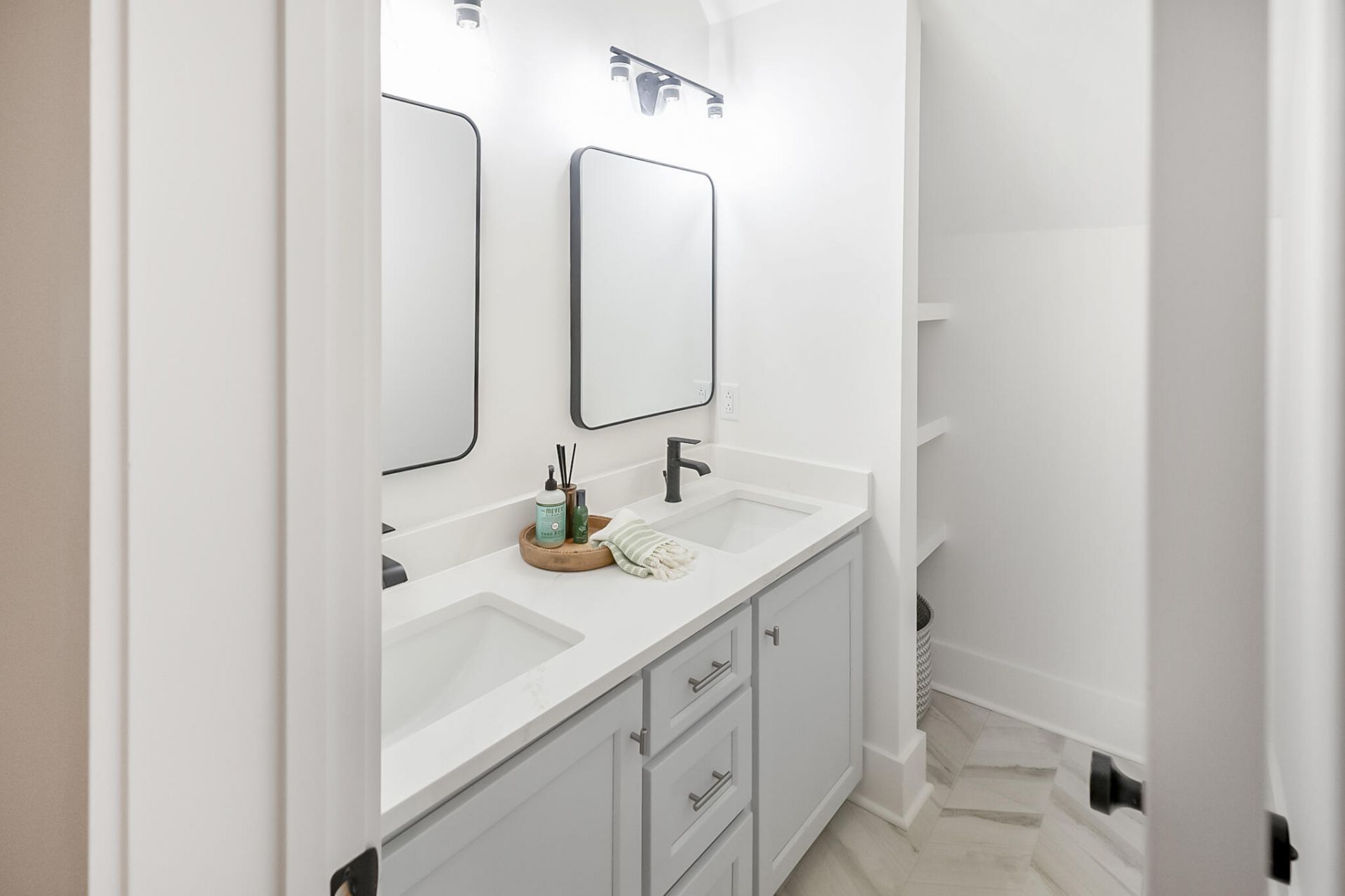 53 Hannahan Lane Photo 21