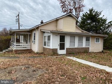 4002 POST STREET , TRIANGLE, VA 22172