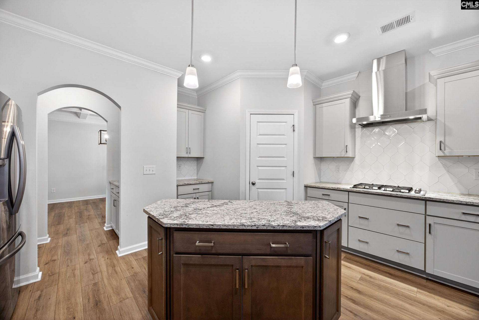 609 Hiawatha Drive  Photo 10
