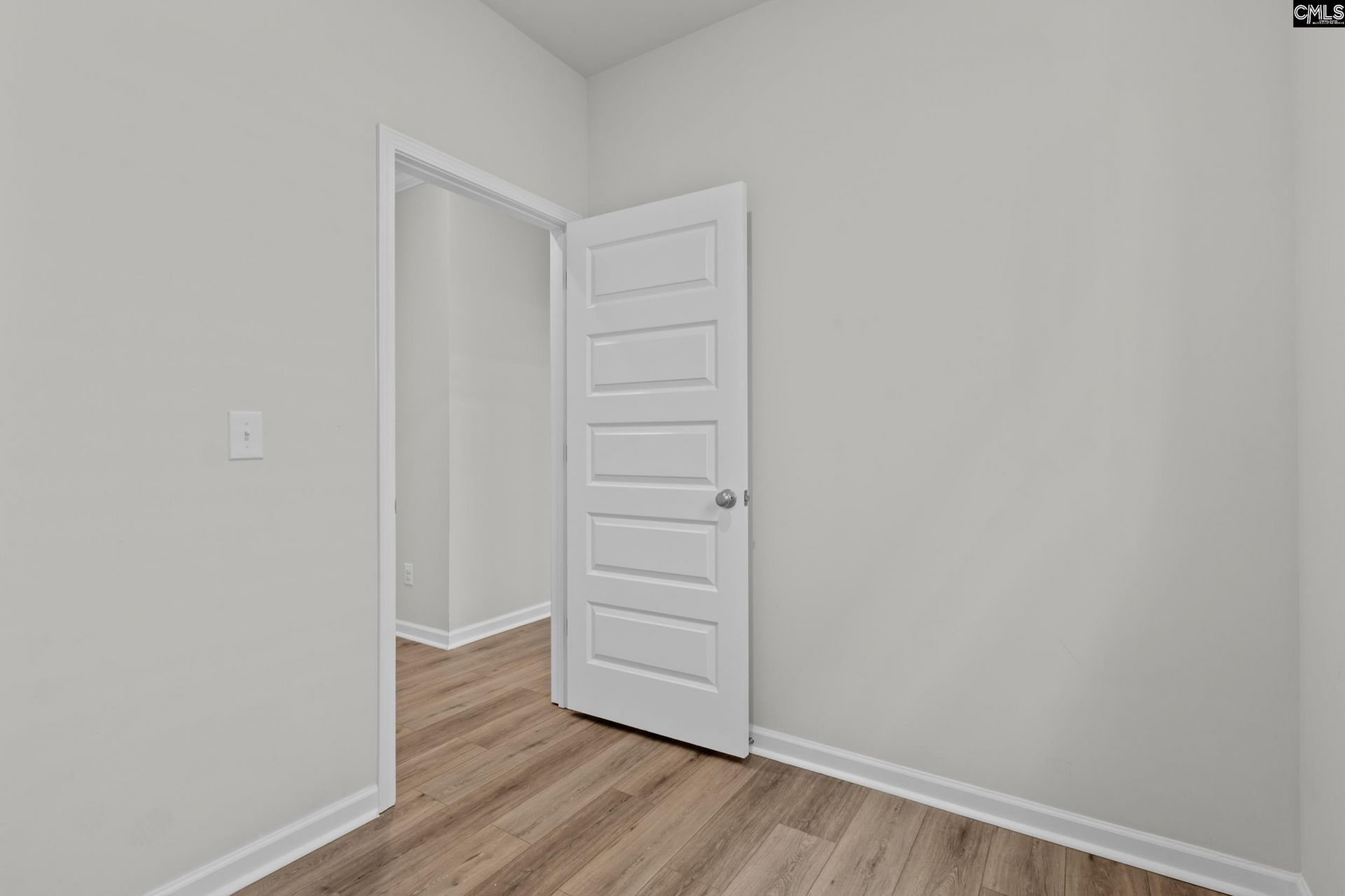 609 Hiawatha Drive  Photo 22