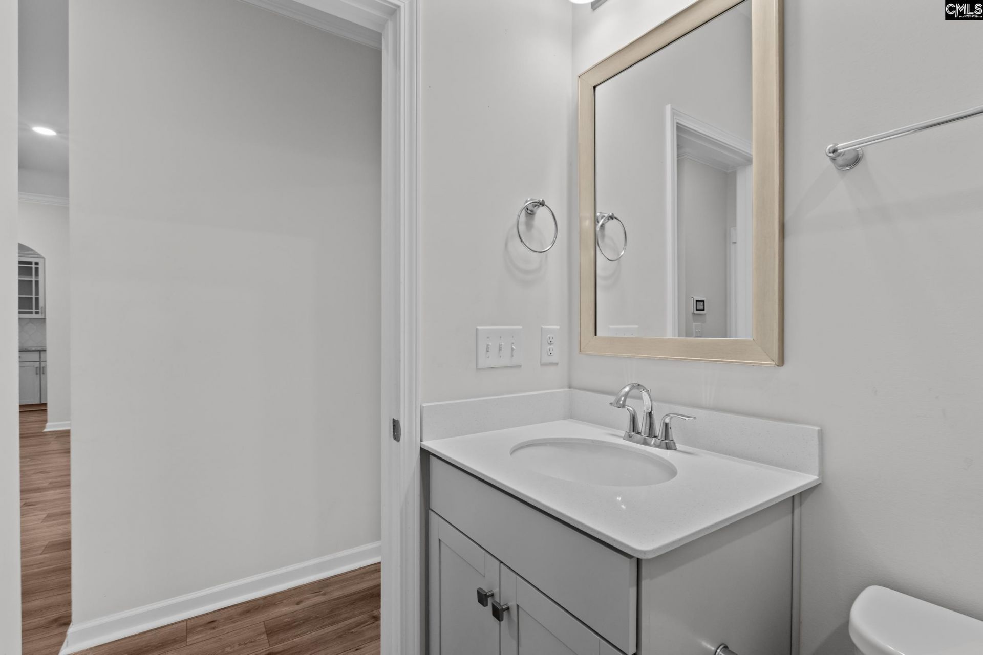 609 Hiawatha Drive  Photo 35